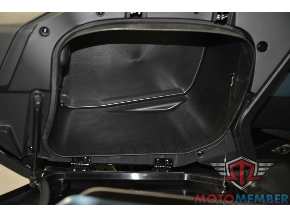 2026 Can-am Spyder Rt alt