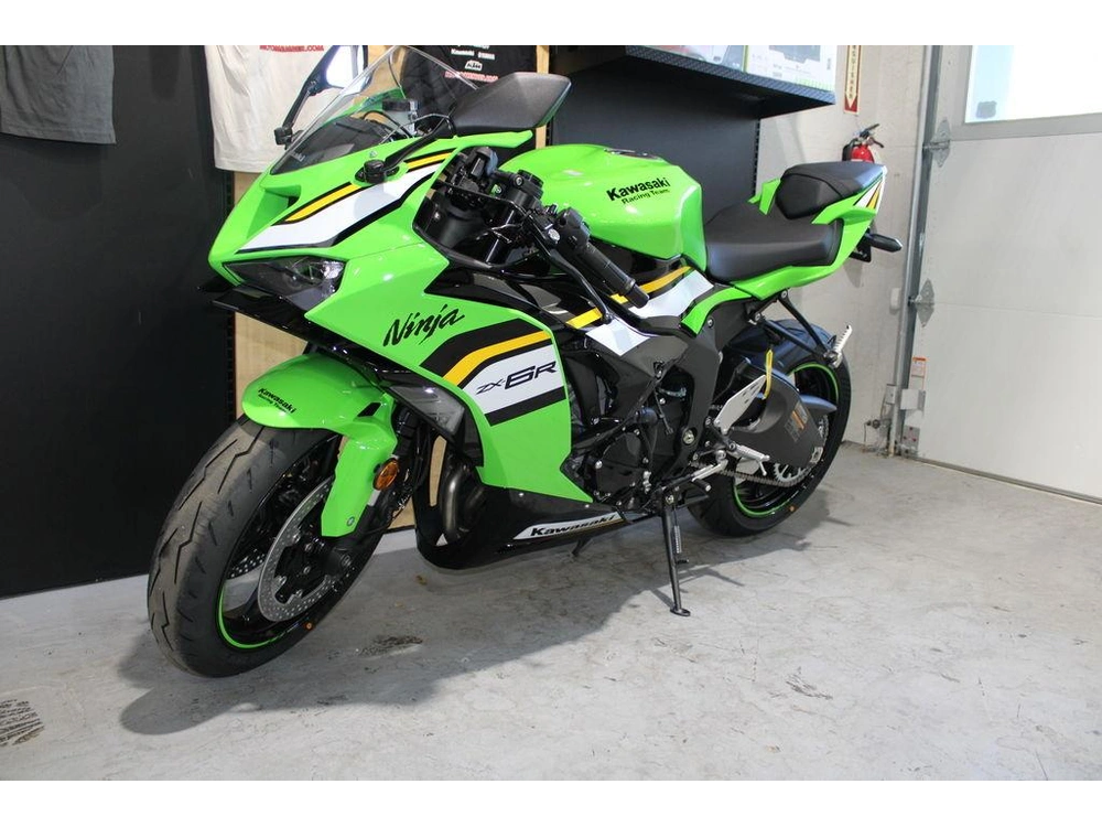 2025 Kawasaki Ninja® Zx™-6r Abs Krt Edition alt