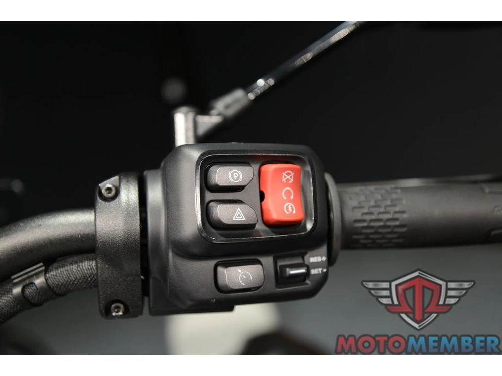 2025 Can-am Canyon Xt alt