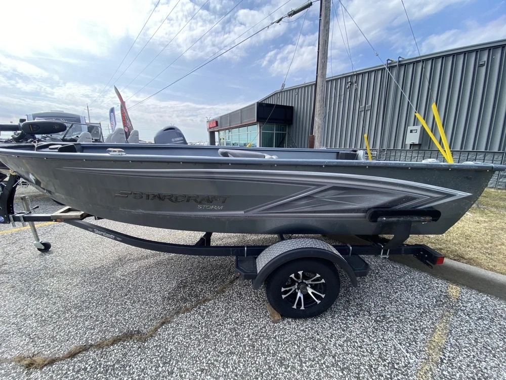 2023 Starcraft Non-current Starcraft Storm T 166 Pro - Livewell, Bilge, Nav Lights, Tons Of Storage And Minn Kota Powerdrive With I-pilot Included! 40hp Yamaha alt