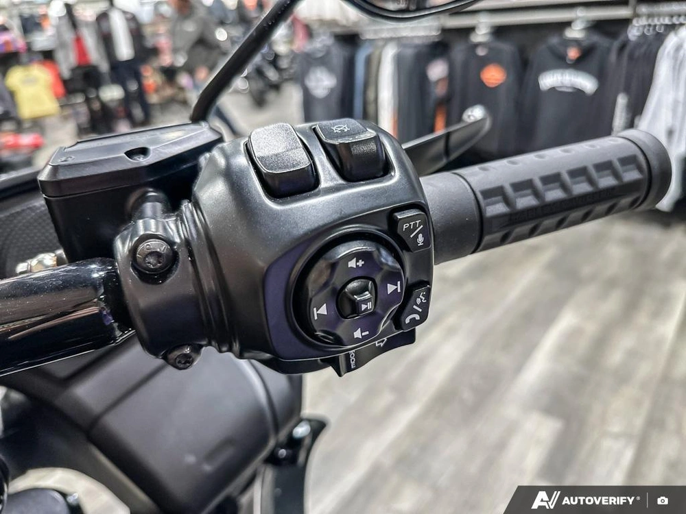 2026 Harley-davidson Road Glide alt