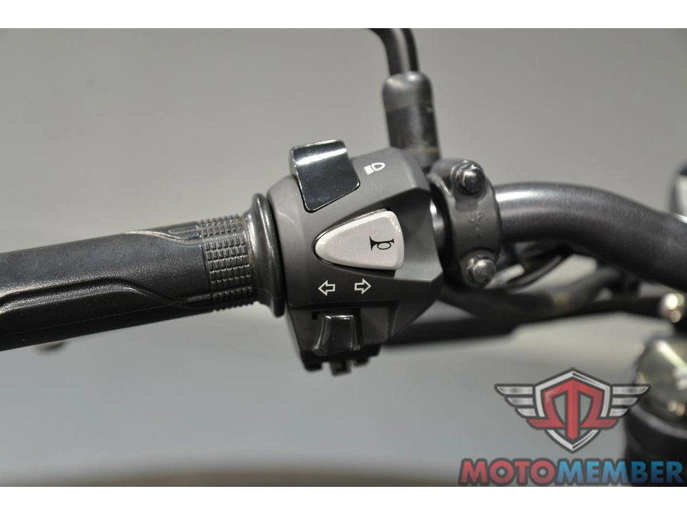 2025 Honda Cb300r alt