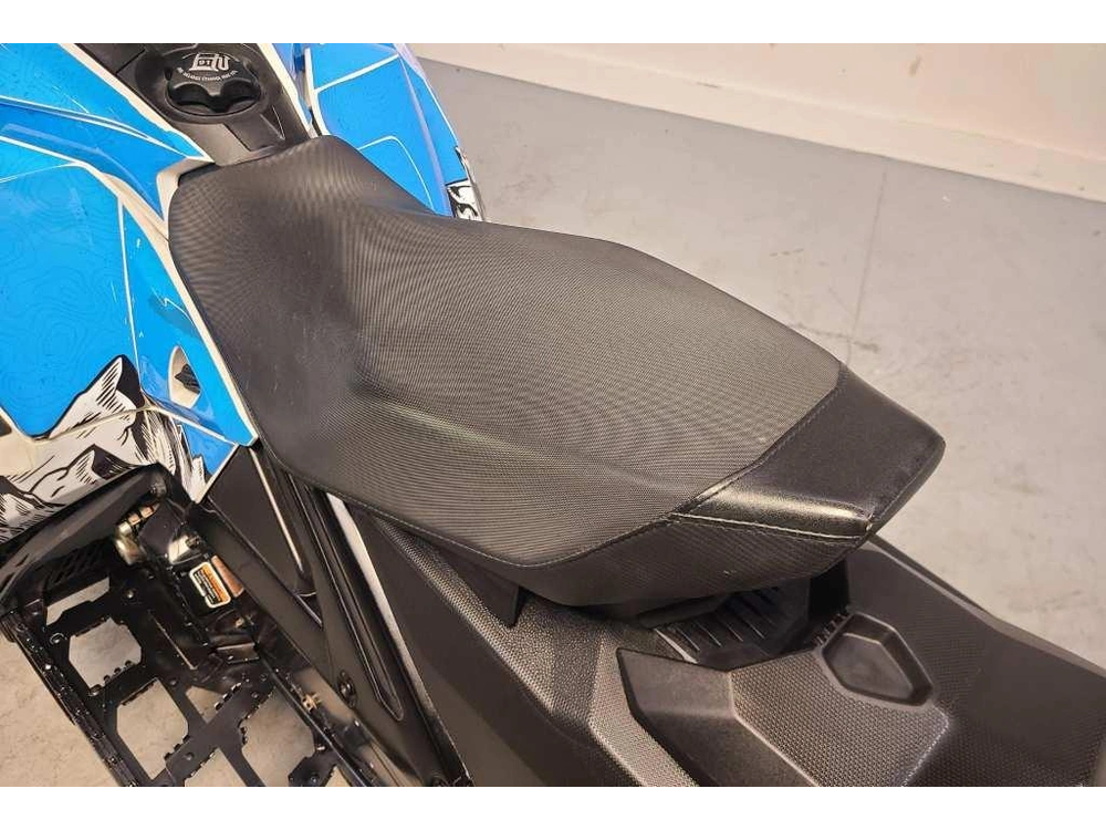 2019 Bombardier Backcountry 850 alt