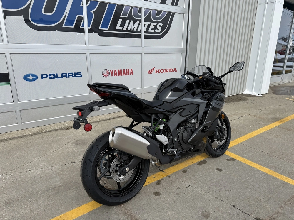 Kawasaki Ninja Zx-4rr 2026 alt