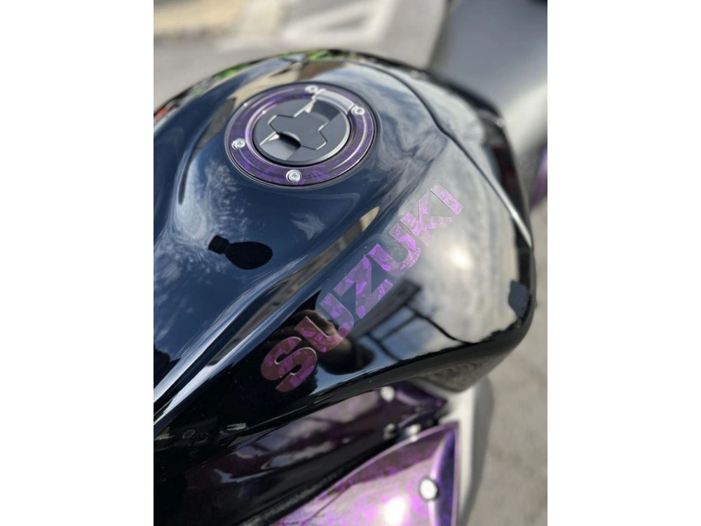 2025 Suzuki Hayabusa alt