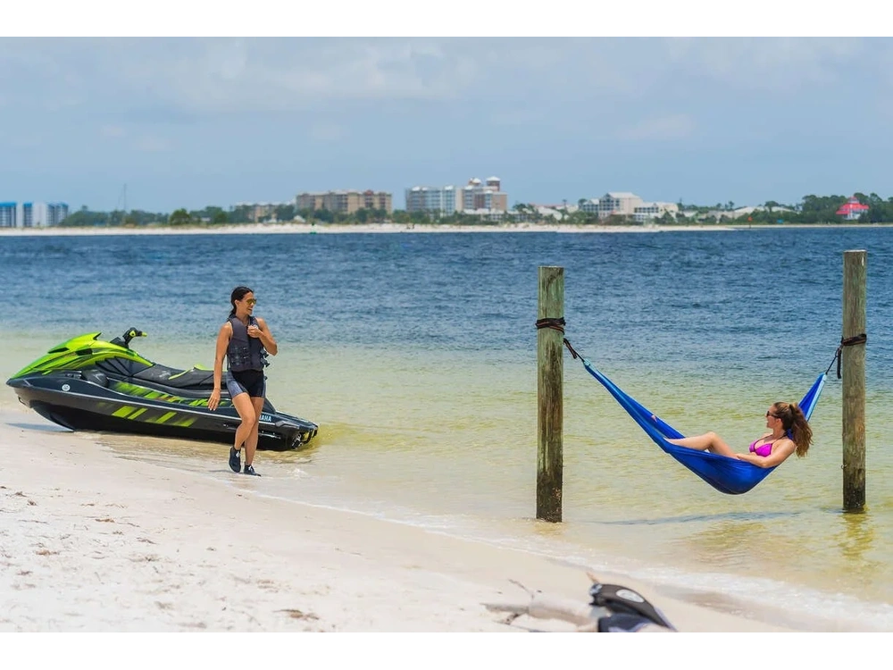 2023 Yamaha Svho alt