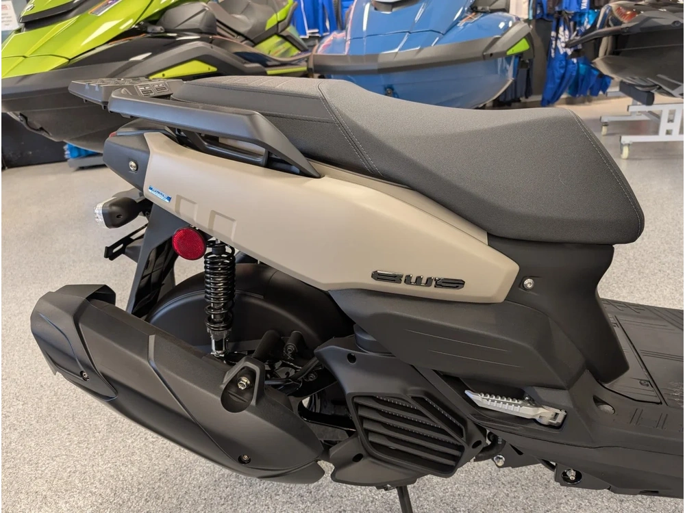 2024 Yamaha 125 alt