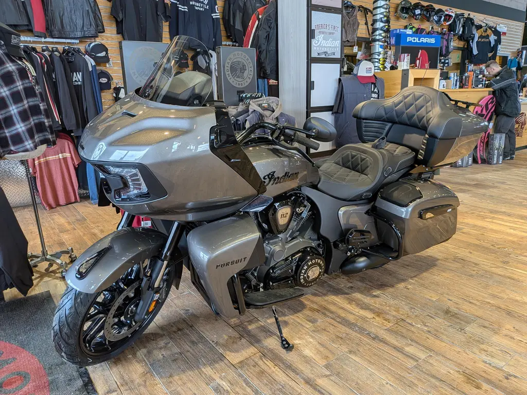 2026 Indian Motorcycle Pursuit Dark Horse 