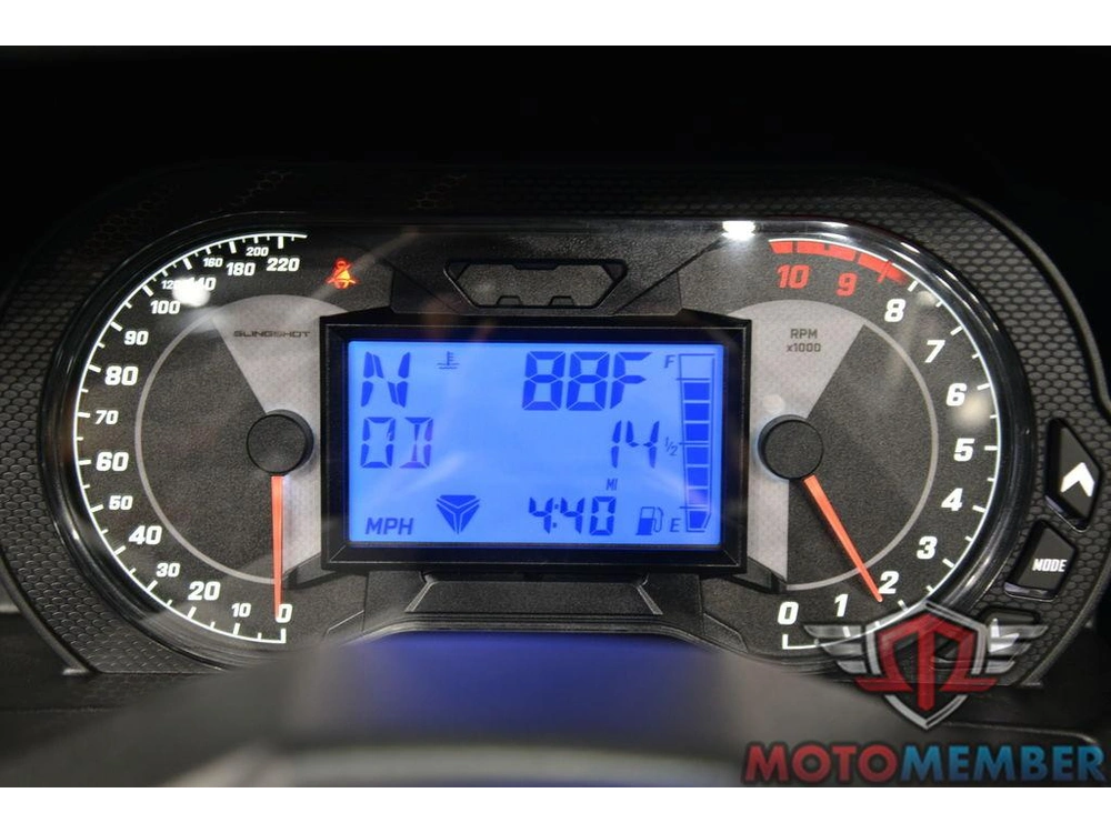 2025 Slingshot Slingshot® R Autodrive Nightfall alt