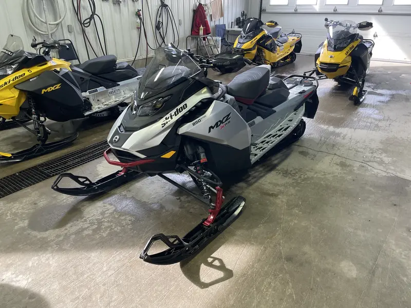 Ski-Doo MXZ X-RS 850 E-Tec Smartshox 2024