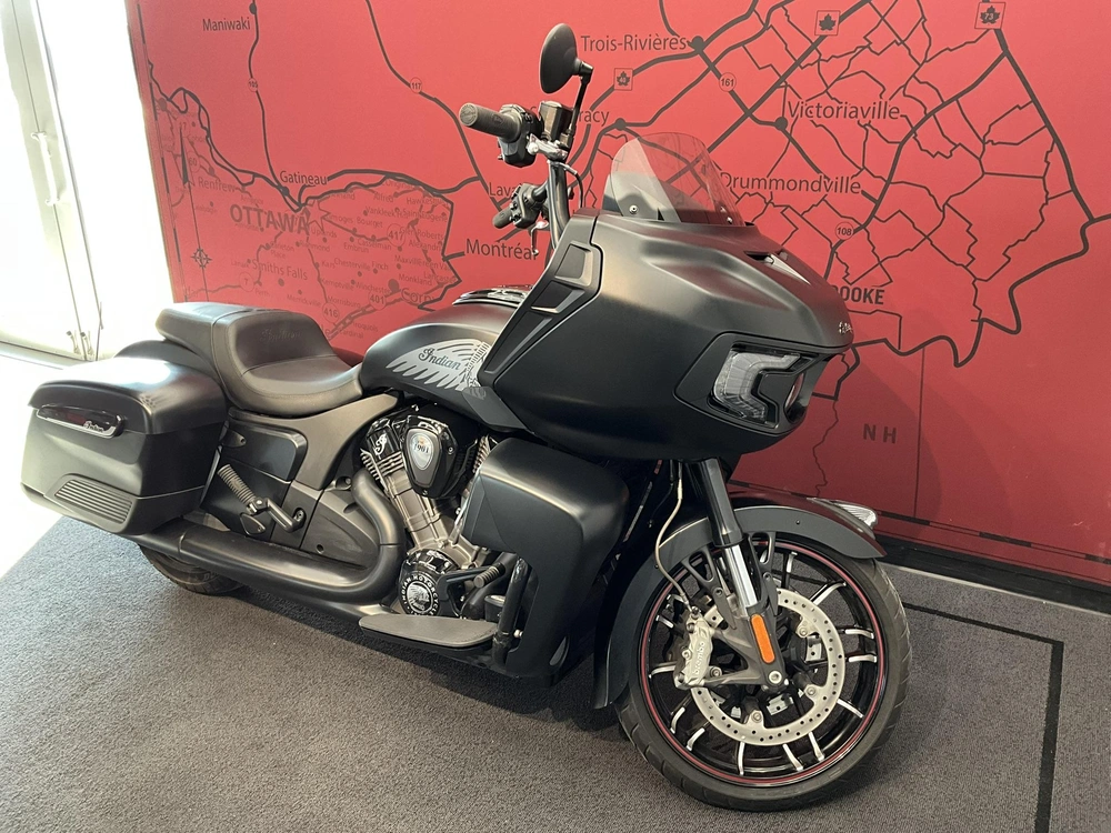 Indian Motorcycle Challenger Dark Horse 2022 alt