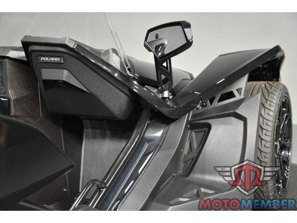 2025 Polaris Slingshot S (AutoDrive) for Sale