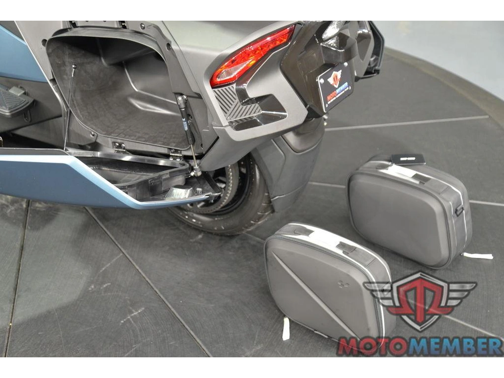 2026 Can-am Spyder Rt Limited Mineral Blue alt