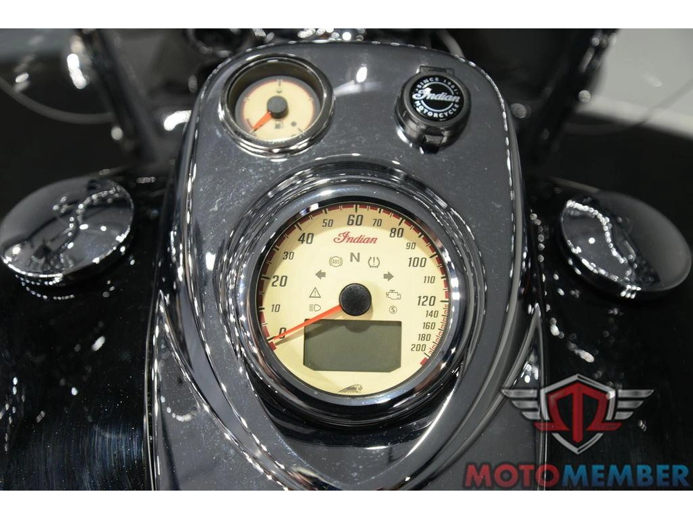 2022 Indian Motorcycle Springfield® Black Metallic/dirt Track Tan alt