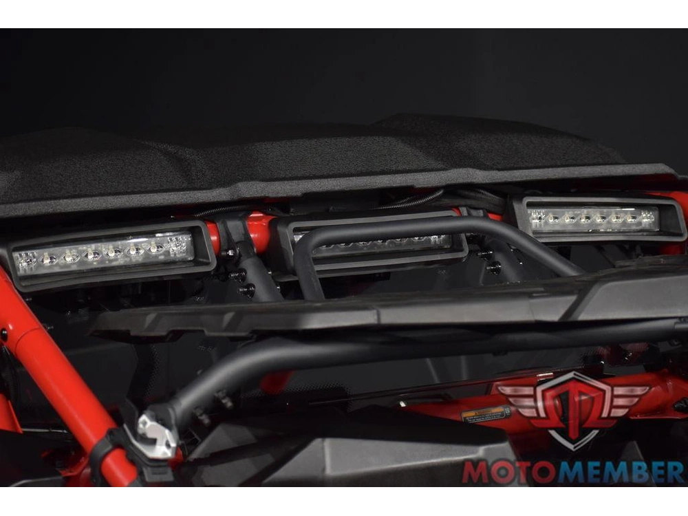 2025 Can-am Maverick X3 Ds Turbo Fiery Red & Hyper Silver alt