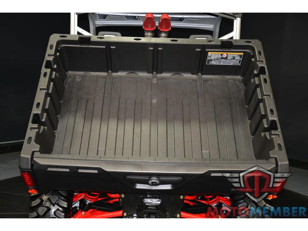 2025 Can-am Defender X Mr With Half-doors Hd10 Hyper Silver & Legion Red alt