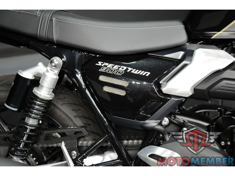 2025 Triumph Speed Twin 900 Phantom Black/aurum Gold alt