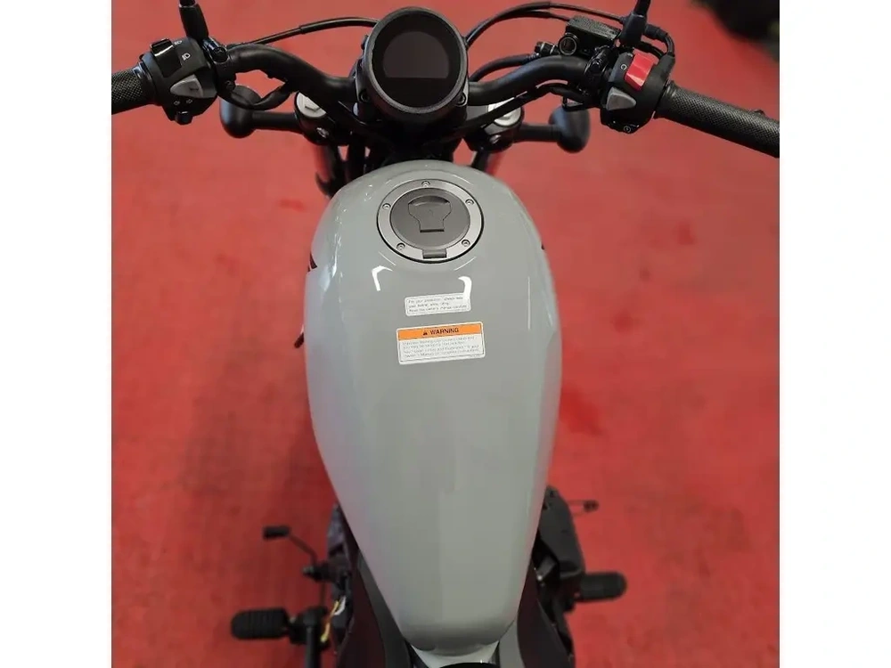 2026 Honda Rebel 300 E-clutch alt