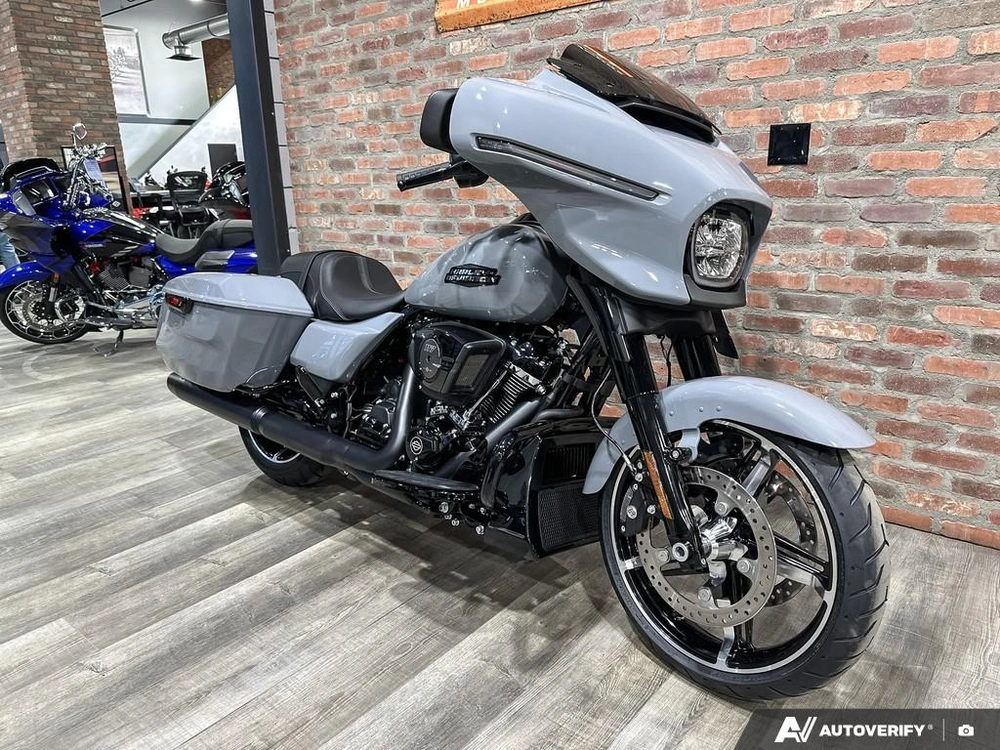 2026 Harley-davidson Street Glide alt