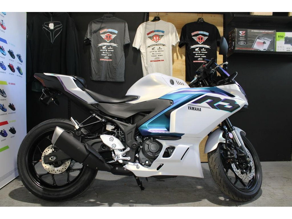 2025 Yamaha Yzf-r3 alt