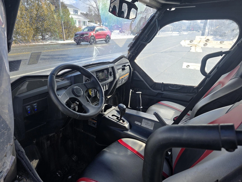 2021 Kawasaki Teryx4 Le alt