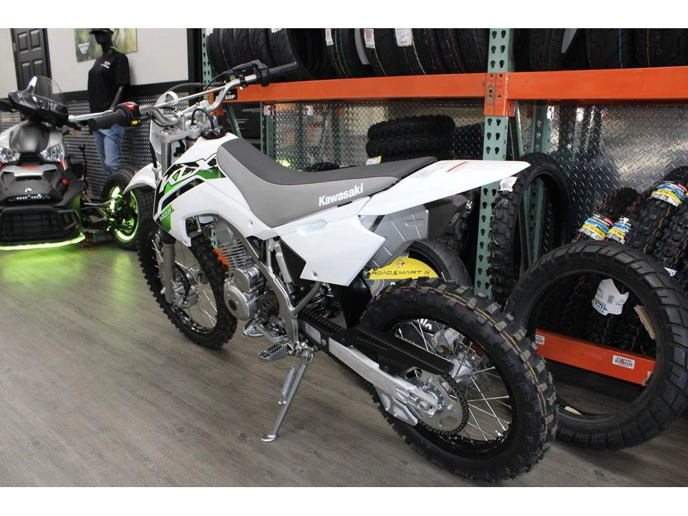 2026 Kawasaki Klx®140r L alt
