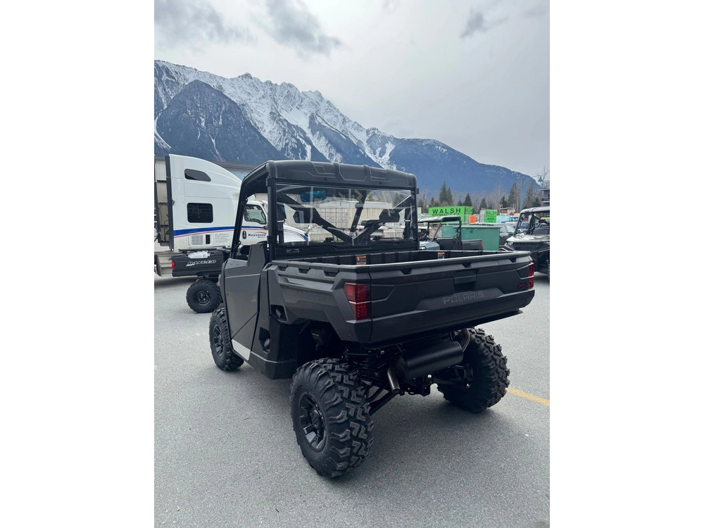 2026 Polaris Ranger 1000 Premium Granite Gray *$182 Bi-weekly* alt