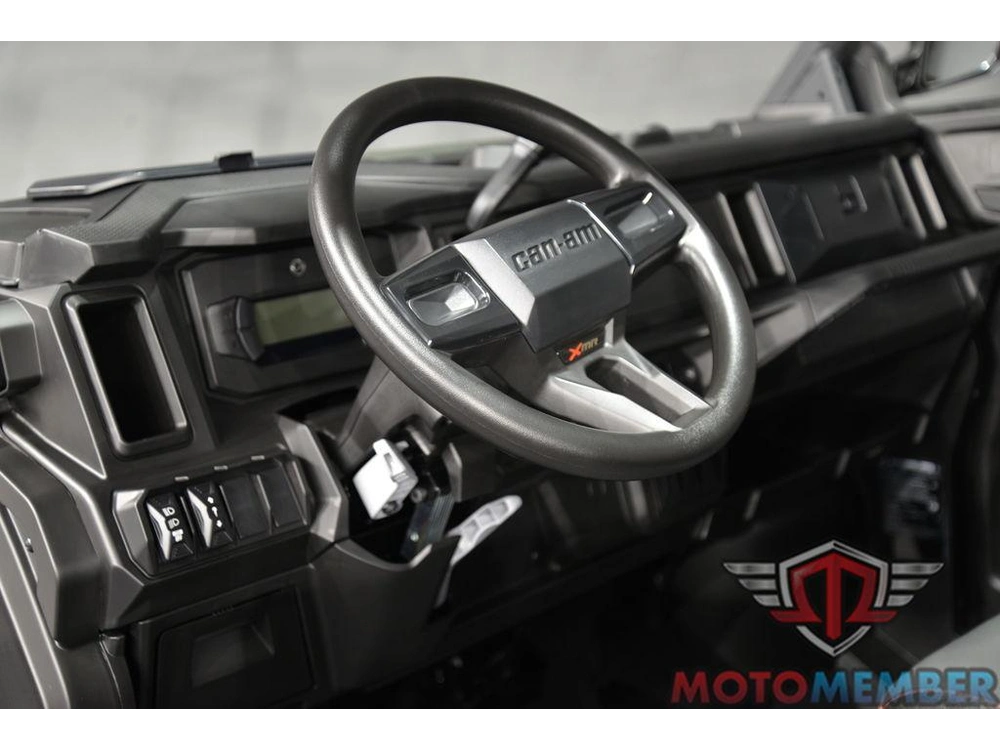 2026 Can-am Defender X Mr Hd11 With Half-doors alt