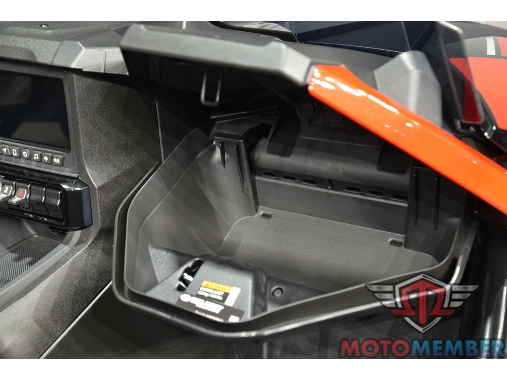 2024 Slingshot Slingshot® Slr Slingshot Red Pearl alt