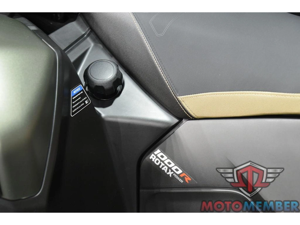 2026 Can-am Outlander X Mr 1000r Loft Green Satin alt