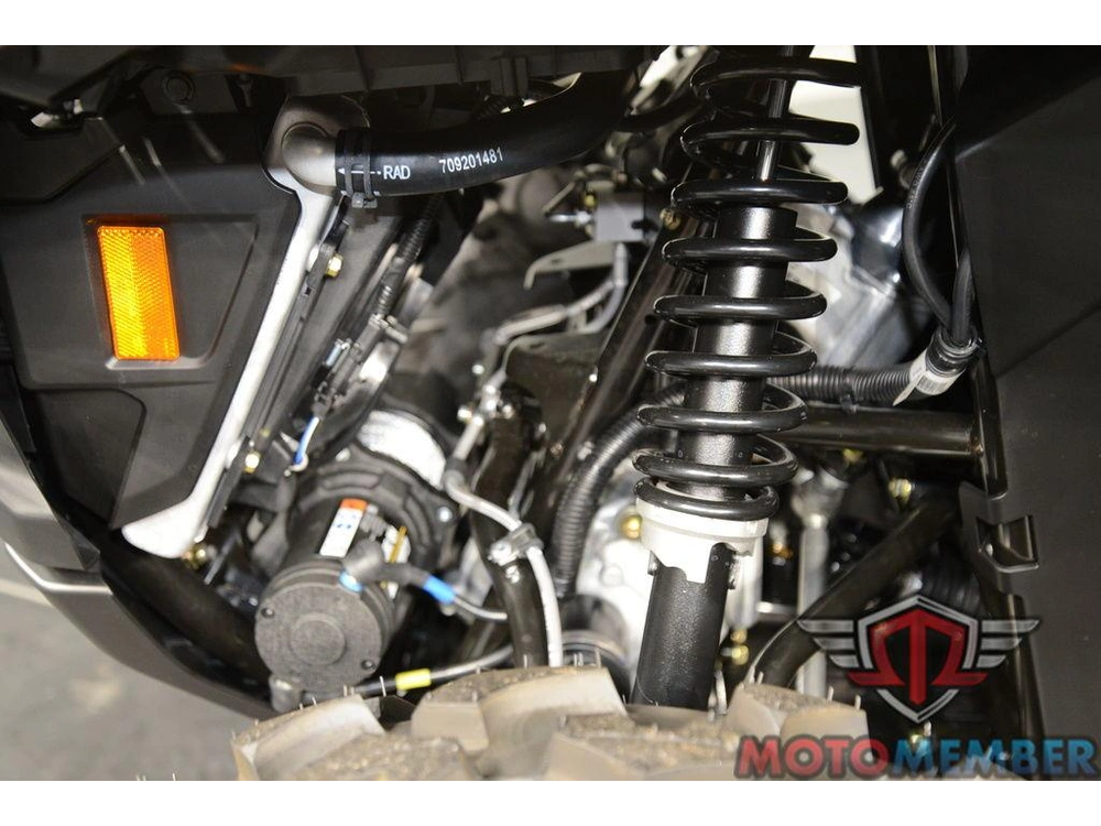 2025 Can-am Outlander Max Pro Hunting Edition alt