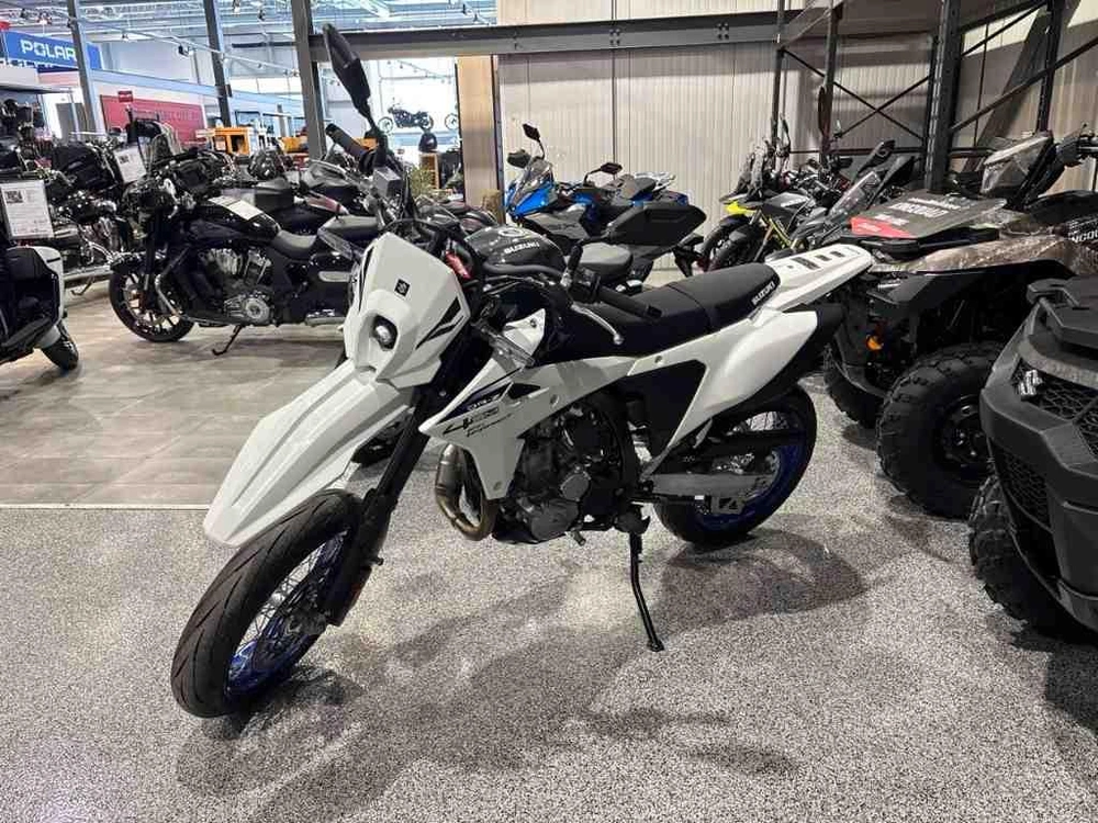 2025 Suzuki Dr-z4sm alt