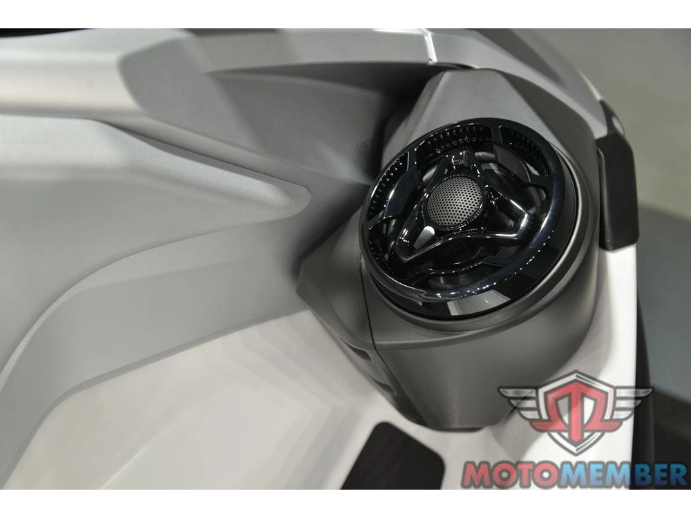 2026 Sea-doo Gtx™ Limited 325 White Pearl Premium alt