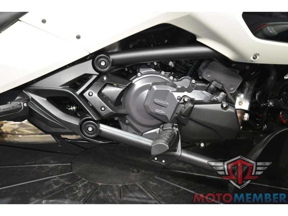 2023 Can-am Spyder F3-t Rotax 1330 Ace alt