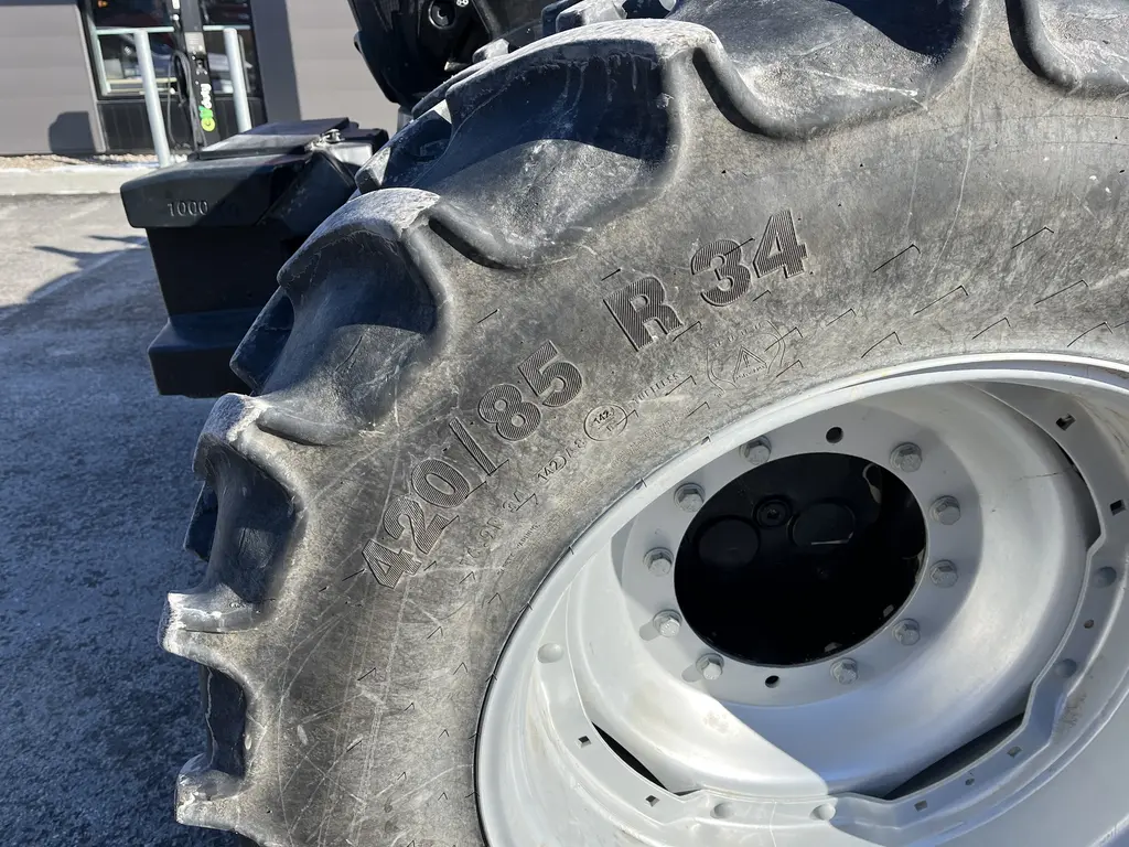 2024 Case IH Optum 300 CVX