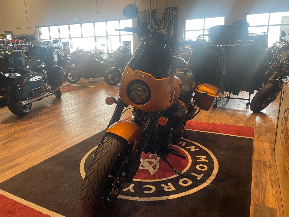 2026 Indian Motorcycle Sport Chief Rt - Vibrant Gold Metallic alt