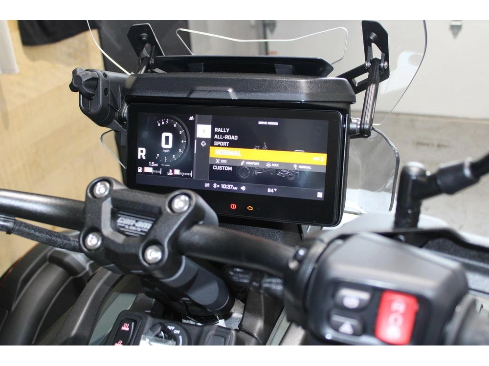 2026 Can-am Canyon Redrock alt