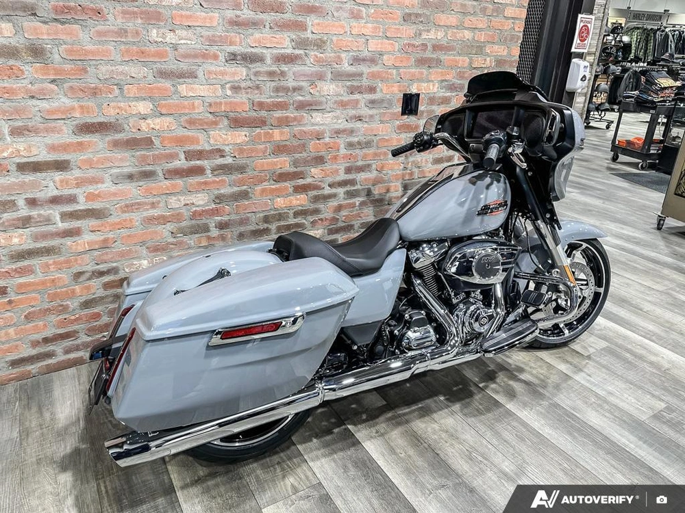 2026 Harley-davidson Street Glide alt