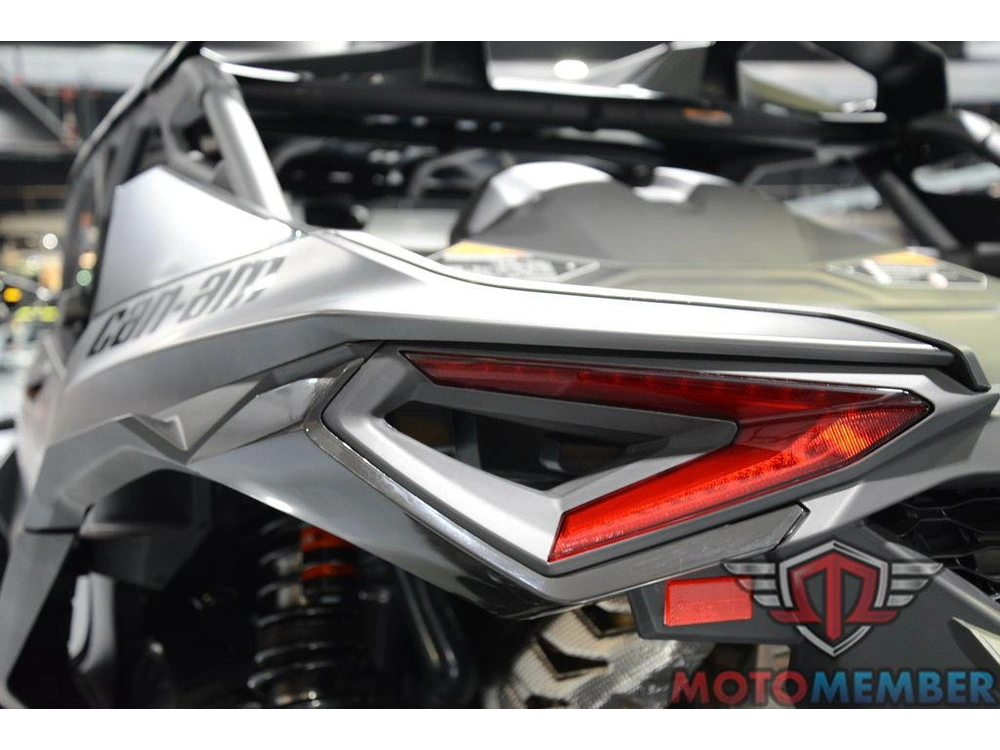 2026 Can-am Maverick R Max X Rs With Smart-shox alt