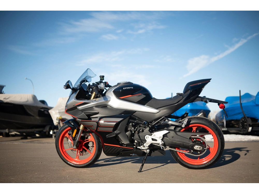 2026 Cfmoto 450ss alt
