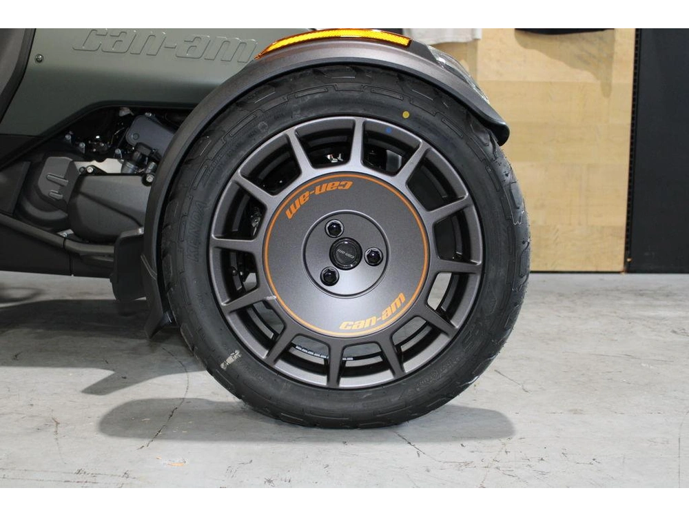 2026 Can-am Canyon Redrock alt