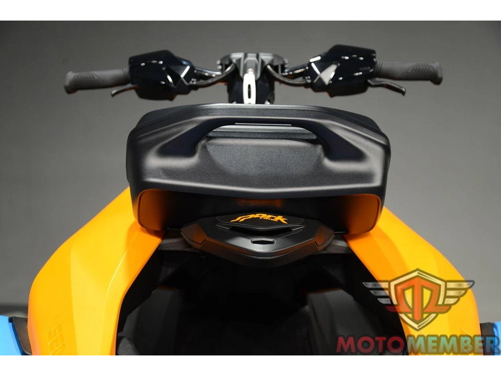 2026 Sea-doo Spark™trixx For 3 Rotax® 900 Ace™ - 90 Ibr And Audio alt