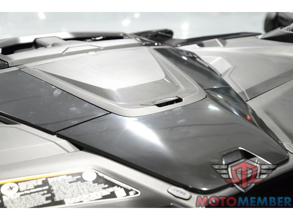 2026 Can-am Maverick R Max X Rs With Smart-shox alt