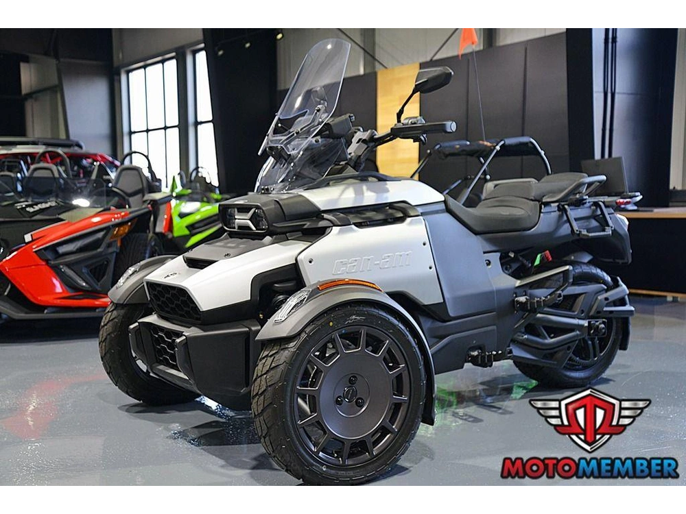 2025 Can-am Canyon alt