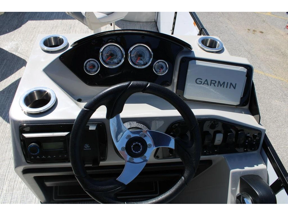 2025 Suncatcher Select 20fc alt