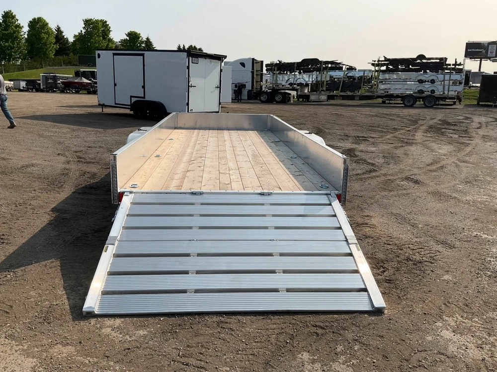 2026 Stronghaul 82x18 3.5 Ton Aluminum Landscape alt