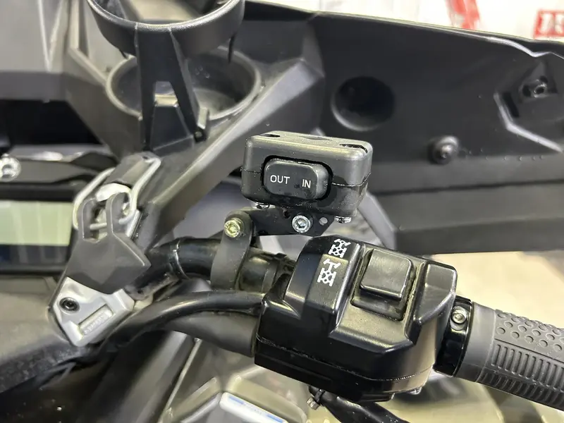2024 Can-Am Outlander Max XT 1000R 6x6 thumbnail 8