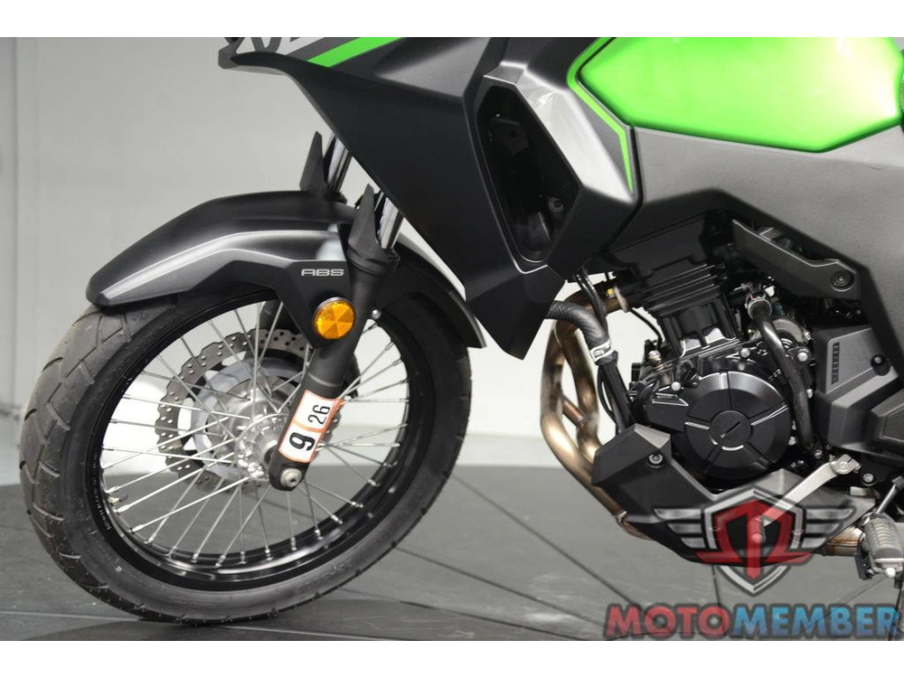 2025 Kawasaki Versys®-x 300 Abs alt