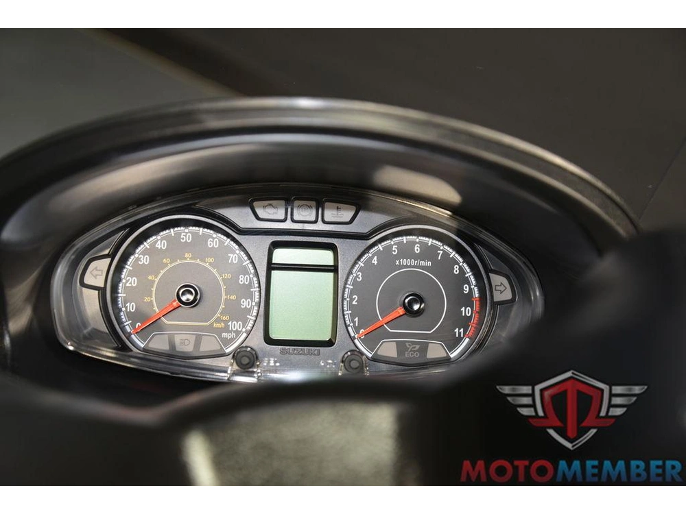 2022 Suzuki Burgman 200 alt