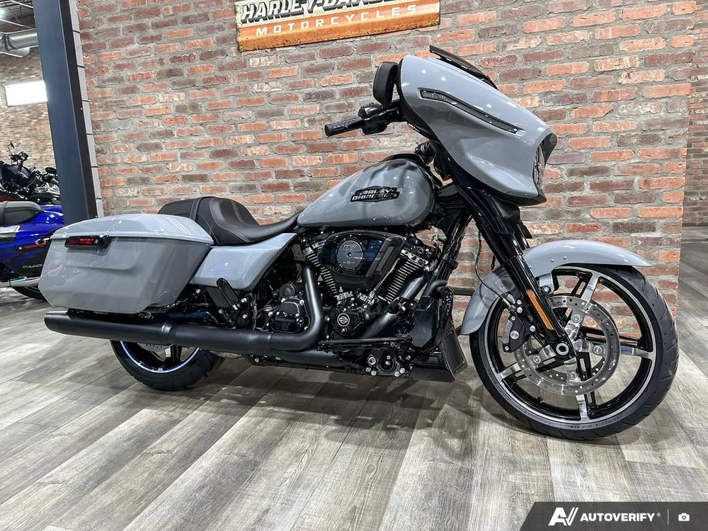 2026 Harley-davidson Street Glide alt
